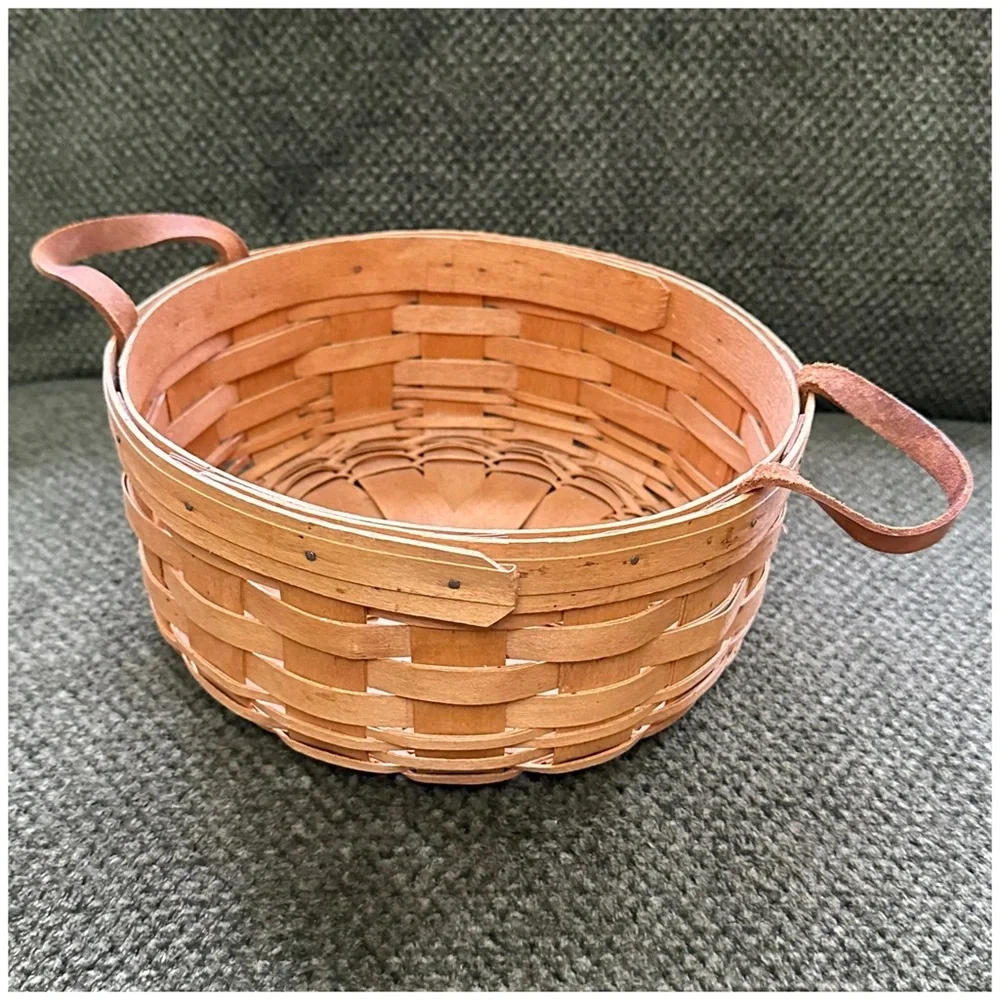 Longaberger Round Basket 10” - Picture 7 of 15